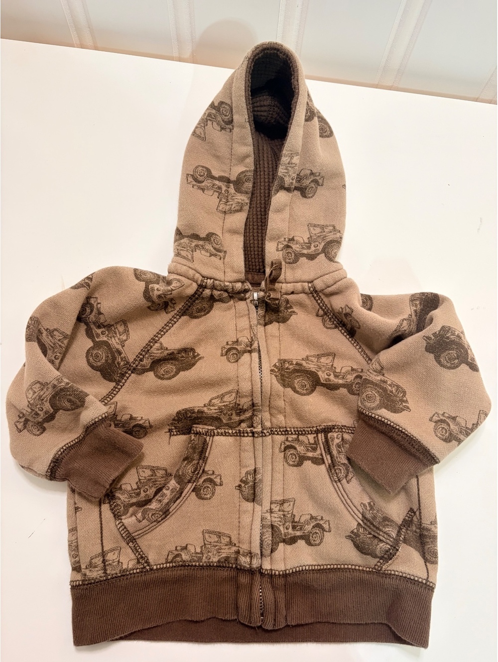 Vintage Jeep Truck Print Zip-Up Hoodie Sweatshirt